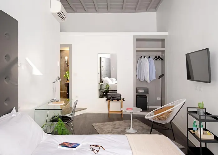 N - Space Modern Guestrooms Konukevi