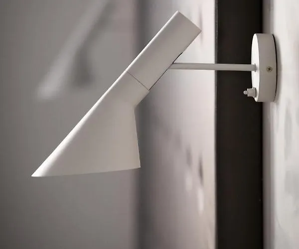 N - Space Modern Guestrooms Konukevi Roma