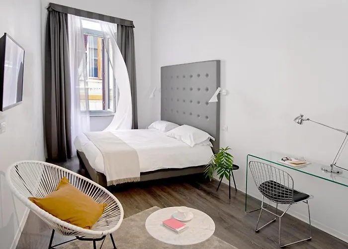 N - Space Modern Guestrooms Roma