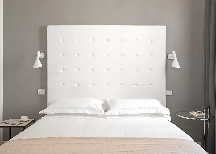 N - Space Modern Guestrooms Konukevi 4*